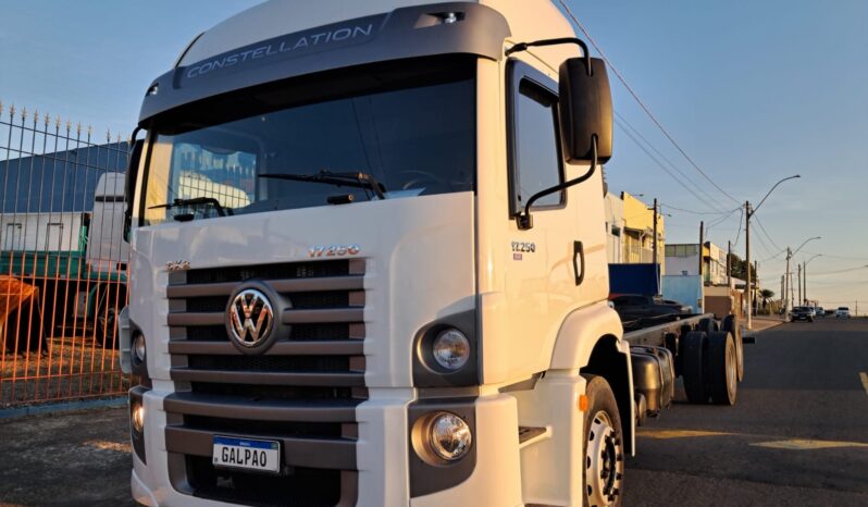 VW 17.250 C.Leito 6X2 Chassis – (2010) completo