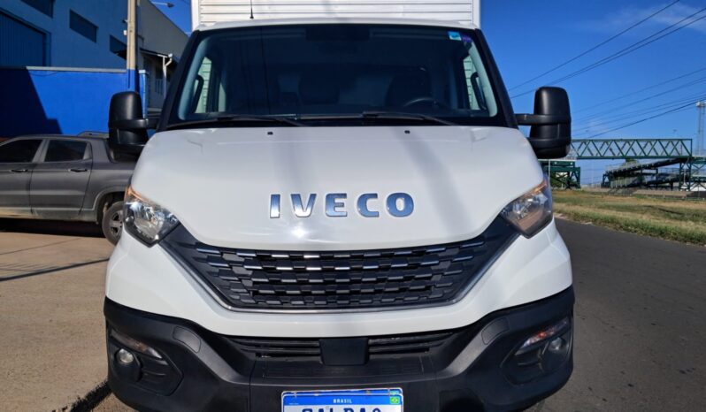 Iveco Daily 35.150 Baú Carga Seca – (2022) completo