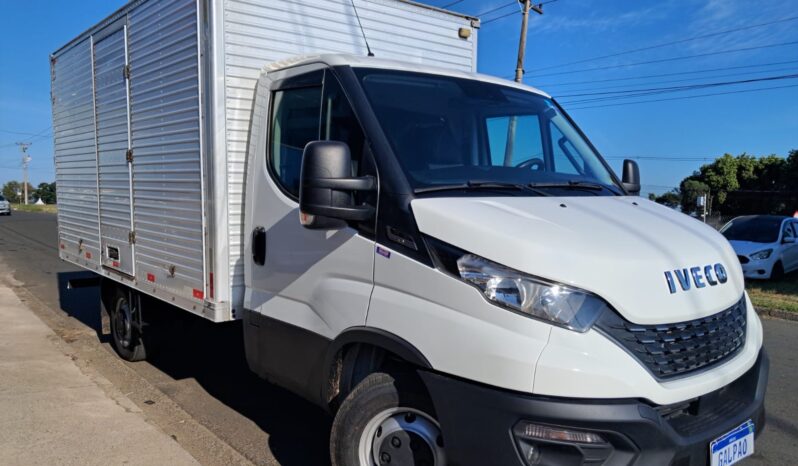 Iveco Daily 35.150 Baú Carga Seca – (2022) completo