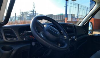 Iveco Daily 35.150 Baú Carga Seca – (2022) completo