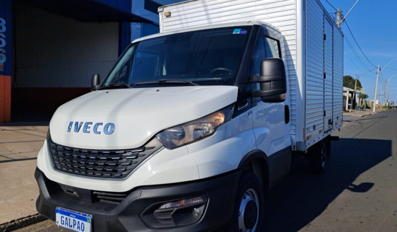 Iveco Daily 35.150 Baú Carga Seca – (2022) completo