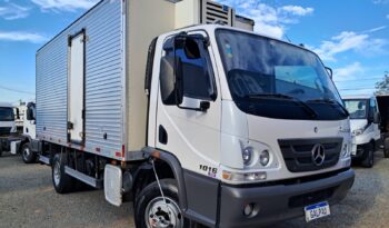 MB Accelo 1016 4X2 Baú Refrigerado – (2012) completo