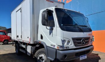 M.Benz Accelo 1016 4X2 Baú Carga Seca – (2021) completo
