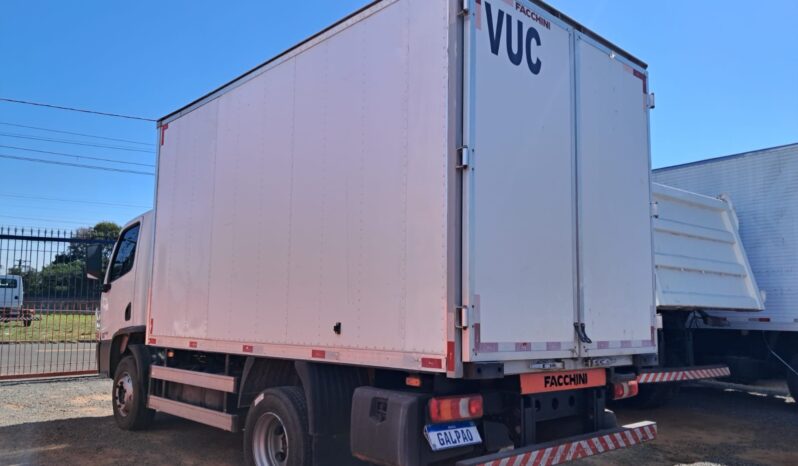 M.Benz Accelo 1016 4X2 Baú Carga Seca – (2021) completo