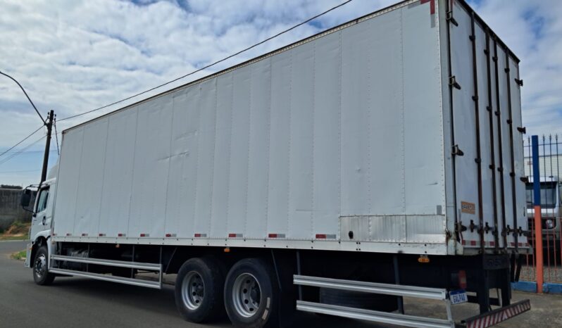 VW 24.280 6X2 PRIME Baú Carga Seca – (2021) completo