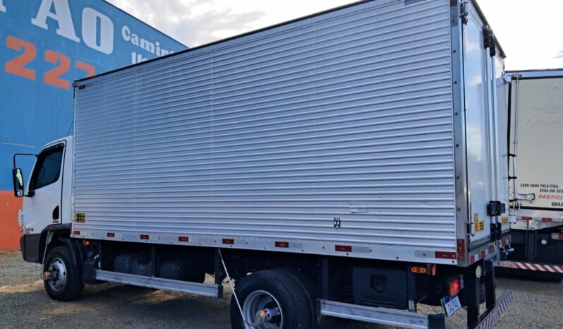 MB Accelo 1016 4X2 Baú Refrigerado – (2012) completo
