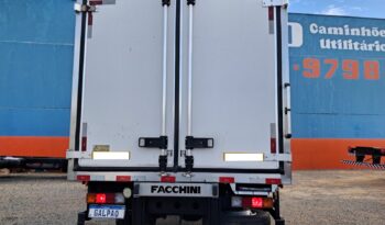 MB Accelo 1016 4X2 Baú Refrigerado – (2012) completo