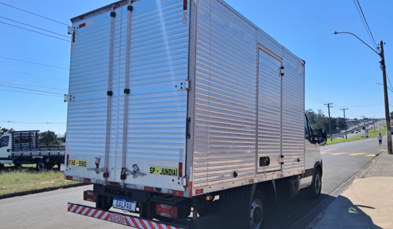 Iveco Daily 35S14 Baú Carga Seca – (2014) completo