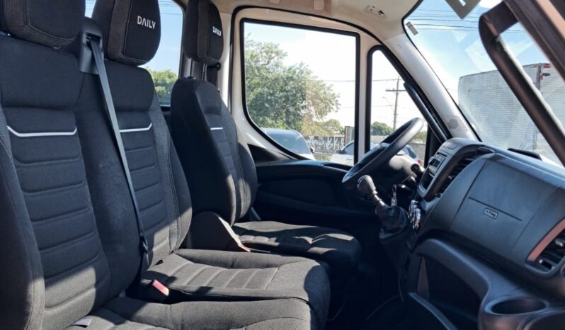 Iveco Daily 35.160 4X2 Chassis – (2022) completo