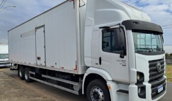 VW 24.280 6X2 PRIME Baú Carga Seca – (2021) completo