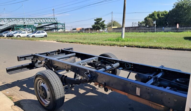 Iveco Daily 35.160 4X2 Chassis – (2022) completo