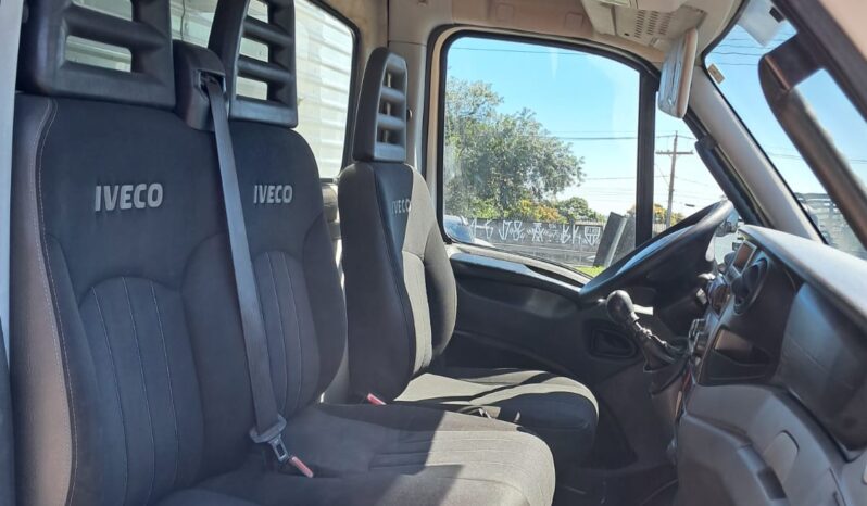 Iveco Daily 35S14 Baú Carga Seca – (2014) completo