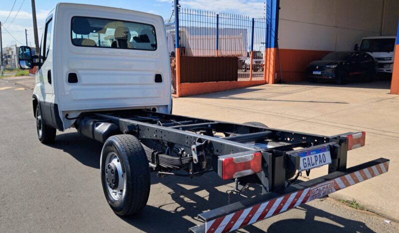 Iveco Daily 35.160 4X2 Chassis – (2022) completo