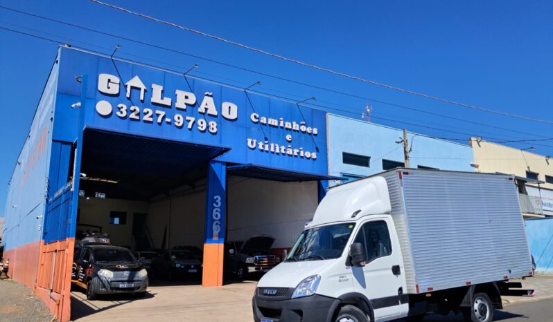 Iveco Daily 35S14 Baú Carga Seca – (2014) completo