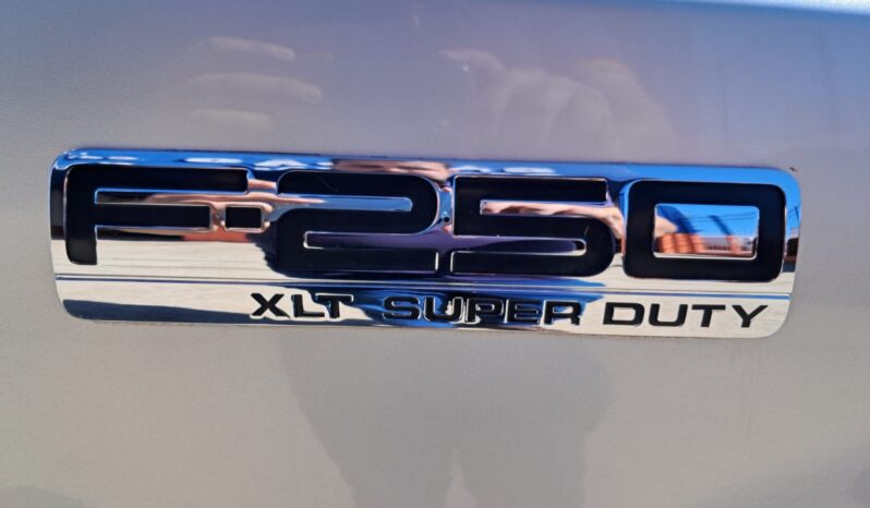 Ford F-250 SUPER DUTY XLT CD 4X4 Diesel – (2009) completo