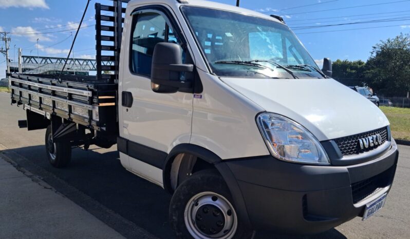 Iveco Daily 35S14 Carroceria 4X2 – (2016) completo