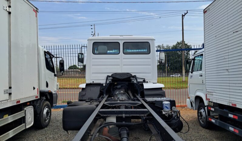 MB 1718 TOP BRAIKE CHASSIS 4X2 – (2011) completo
