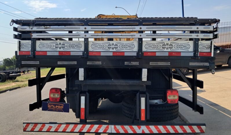 VW 13.180 Worker 4X2 – (2011) – Munck/Carroceria completo