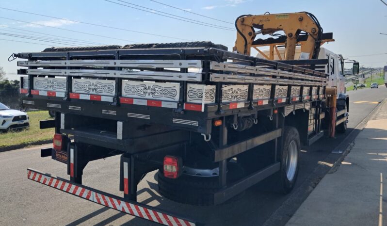 VW 13.180 Worker 4X2 – (2011) – Munck/Carroceria completo