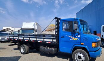 MB 710 Plus 4X2 Carroceria – (2009) completo