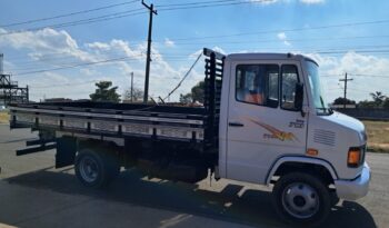 MB 710 Plus 4X2 Carroceria – (2011) completo