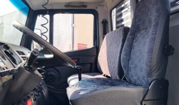 MB 710 Plus 4X2 Carroceria – (2009) completo