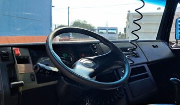 MB 710 Plus 4X2 Carroceria – (2009) completo