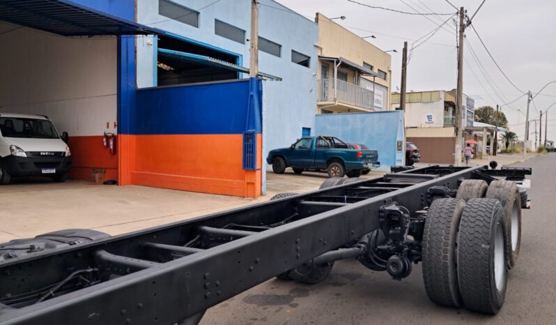 VW 13.180 Worker 6X2 Chassis – (2005) completo