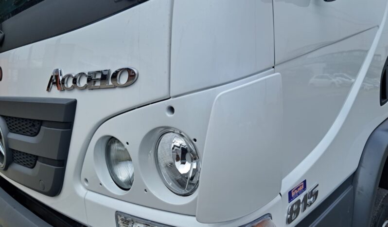 MB Accelo 815C Chassis 4X2 – (2013) completo
