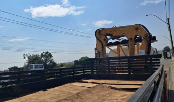 VW 13.180 Worker 4X2 – (2011) – Munck/Carroceria completo