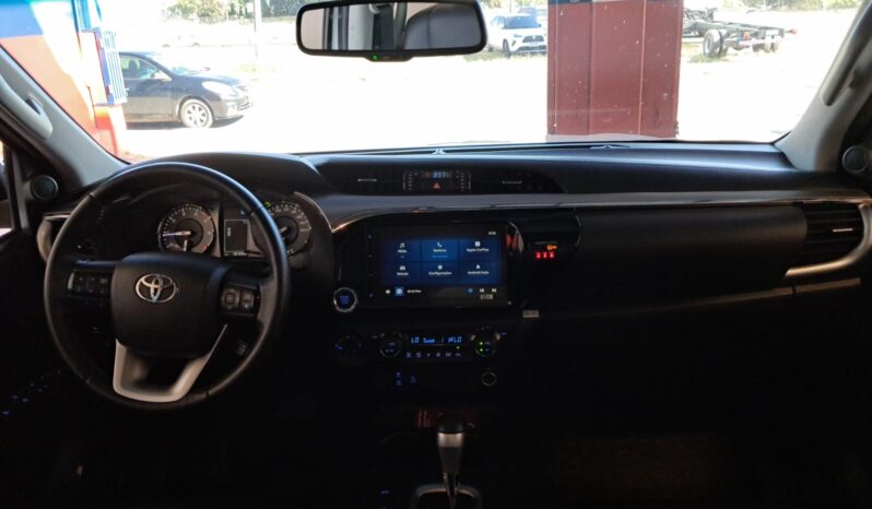 TOYOTA HILUX SRV CD 2.8 4X4 DIESEL AT – (2024) completo