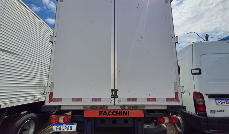 M.Benz Accelo 1016 4X2 Baú Carga Seca – (2021) completo