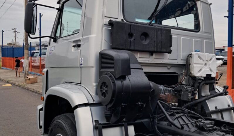 VW 13.180 Worker 6X2 Chassis – (2005) completo