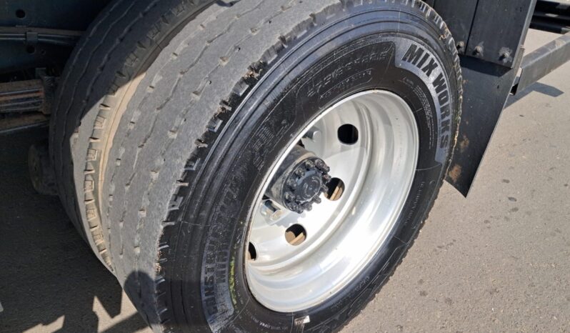 VW 13.180 Worker 4X2 – (2011) – Munck/Carroceria completo
