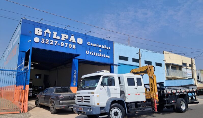 VW 13.180 Worker 4X2 – (2011) – Munck/Carroceria completo