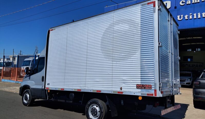 Iveco Daily 35.150 Baú Carga Seca – (2022) completo
