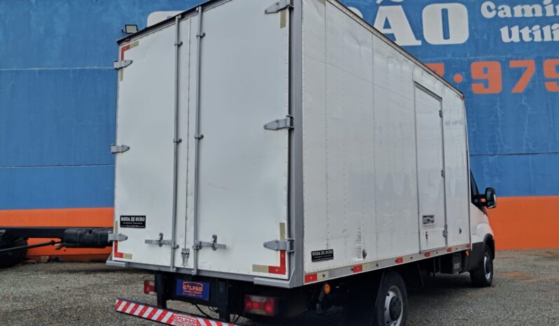 Iveco Daily 35.150 Baú Carga Seca 4X2 – (2020) completo