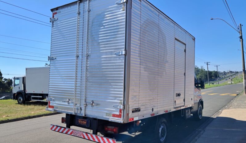 Iveco Daily 35.150 Baú Carga Seca – (2022) completo