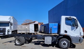 M.Benz Accelo 815C Chassis 4X2 – (2015) completo
