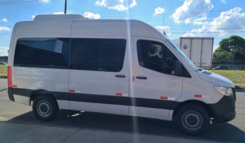 MB Sprinter 417 Furgão Passageiro/16L – (2025) completo