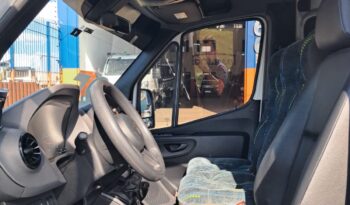 MB Sprinter 417 Furgão Passageiro/16L – (2025) completo