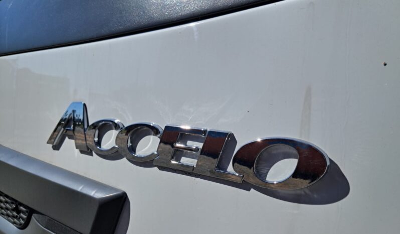 M.Benz Accelo 815C Chassis 4X2 – (2015) completo