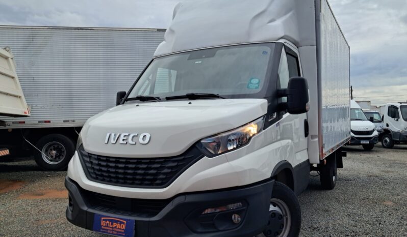 Iveco Daily 35.150 Baú Carga Seca 4X2 – (2020) completo
