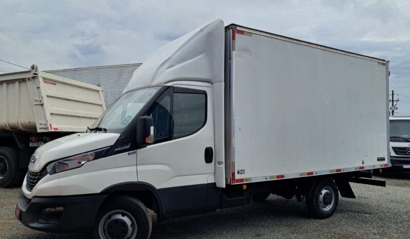 Iveco Daily 35.150 Baú Carga Seca 4X2 – (2020) completo