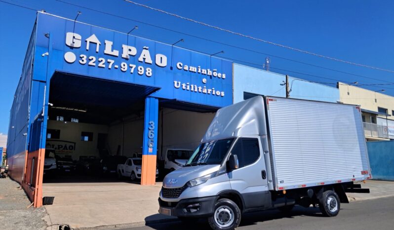 Iveco Daily 35.150 Baú Carga Seca – (2022) completo