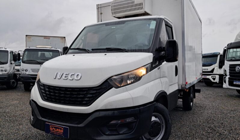 Iveco Daily 35.150 Baú Refrigerado – (2021) completo